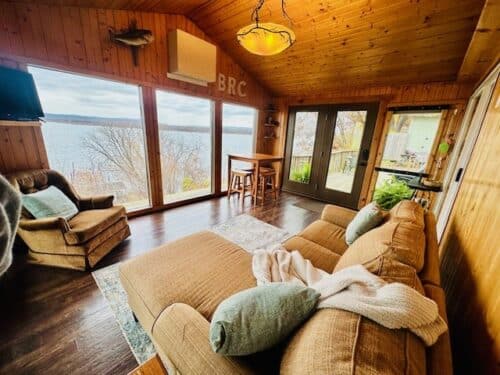 river-queen-RQC sitting area 2 river-queen-RQC sitting area 2