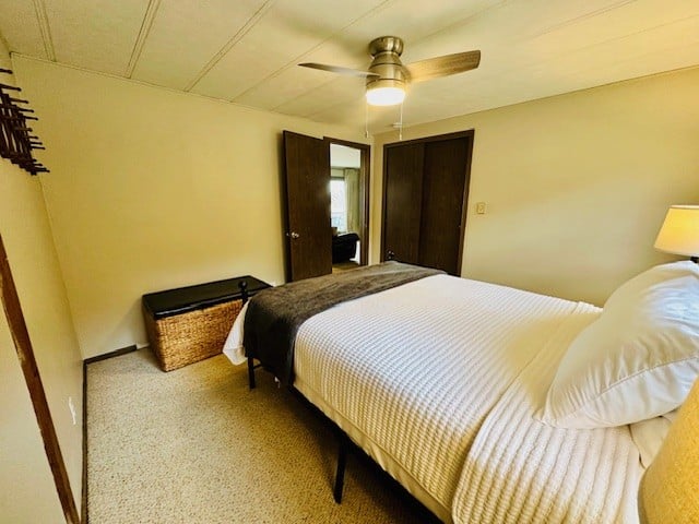 river-queen-bedroom 1 a river-queen-bedroom 1 a